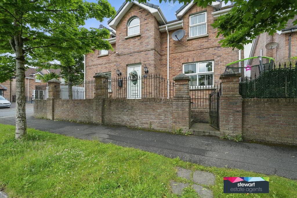 6 Mount Eagles Avenue, Dunmurry, Belfast, BT17 0GT