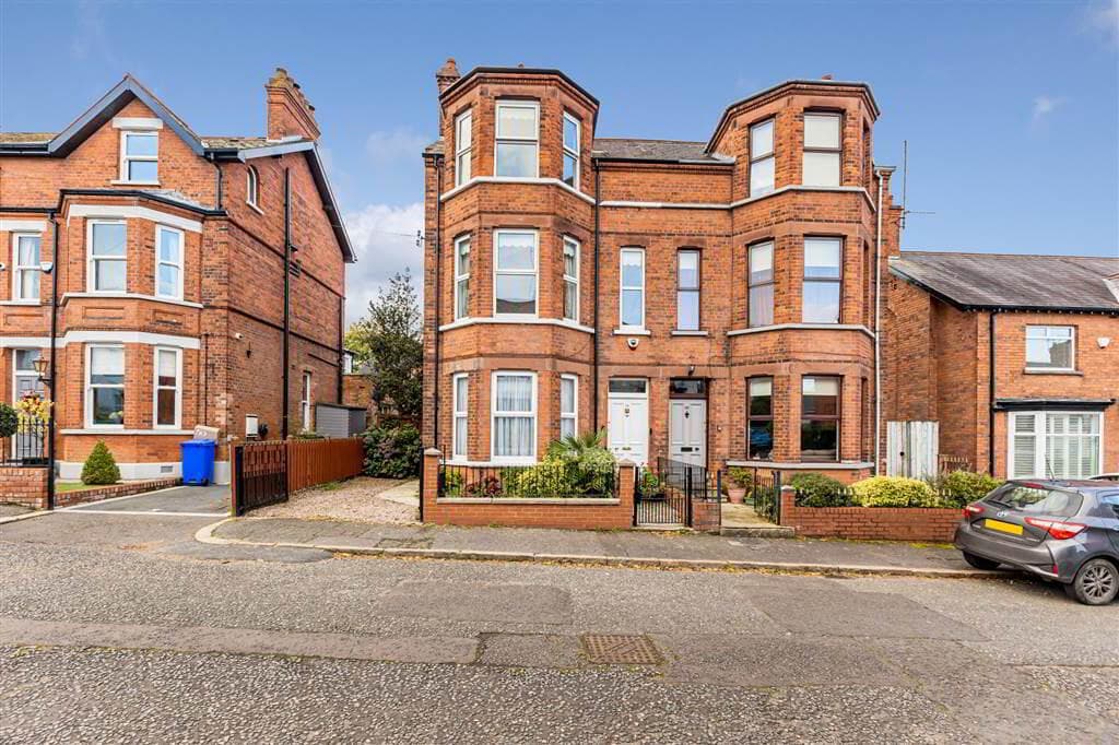 92 Marlborough Park Central, Malone, Belfast, BT9 6HP