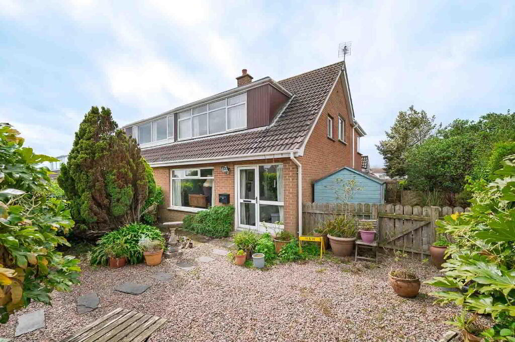 18 Fernmore Park, Bangor, BT19 6ED
