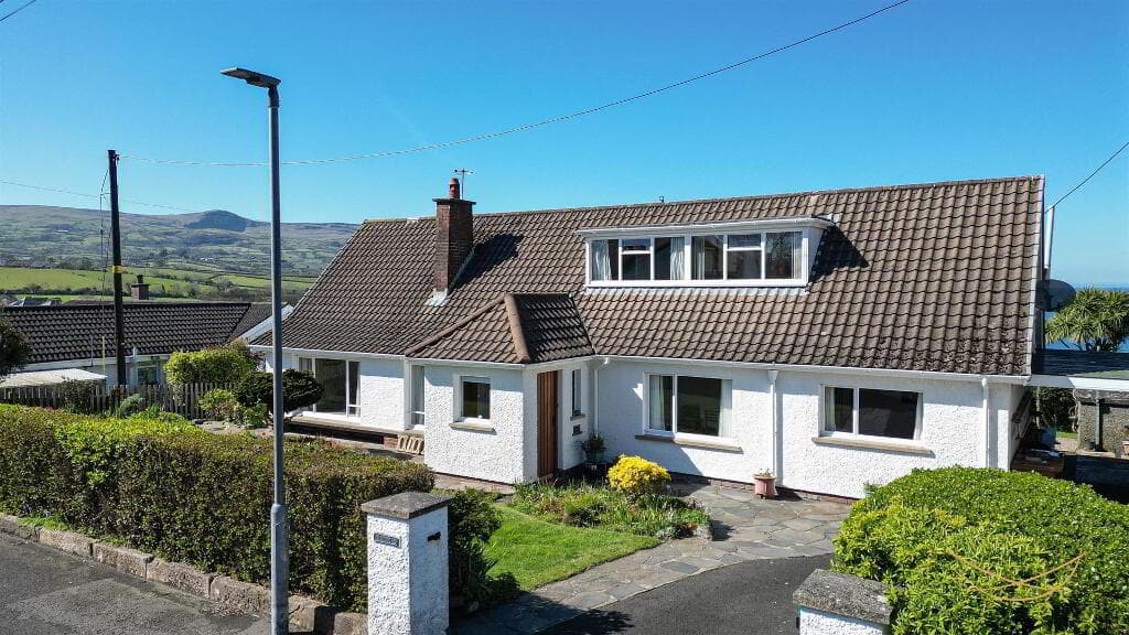 Aghnadore, 23 Whin Road, Ballygally, Larne, BT40 2QJ