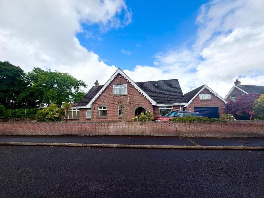8 Walworth Park, Ballykelly, Limavady, BT49 9HH
