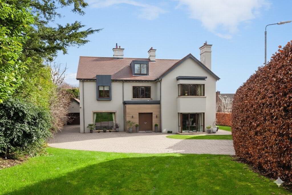 22 Deramore Park South, Belfast, BT9 5JY