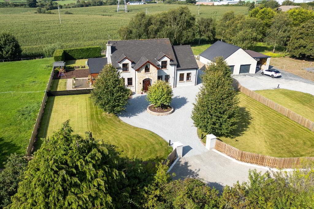 234a Moira Road, Lisburn, BT28 2TP