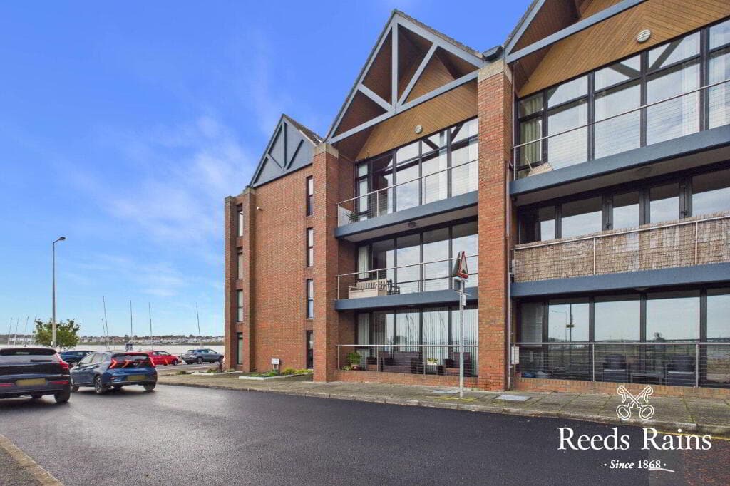17 The Bay, Seacliff Road, Bangor, BT20 5HD