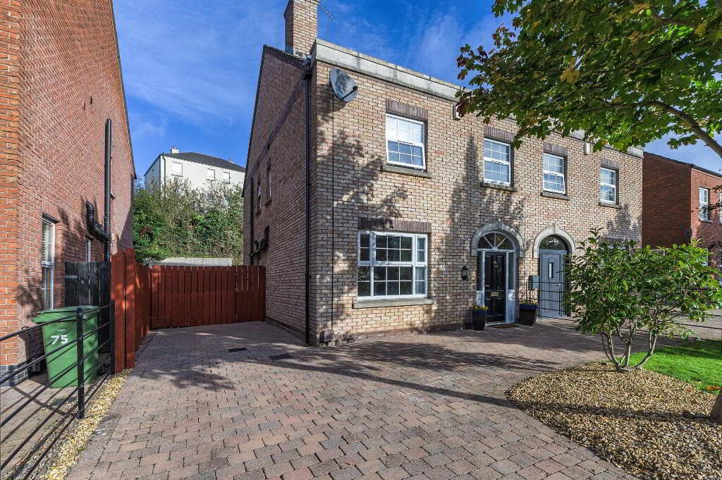 77 Glebe Gardens, Moira, BT67 0TU