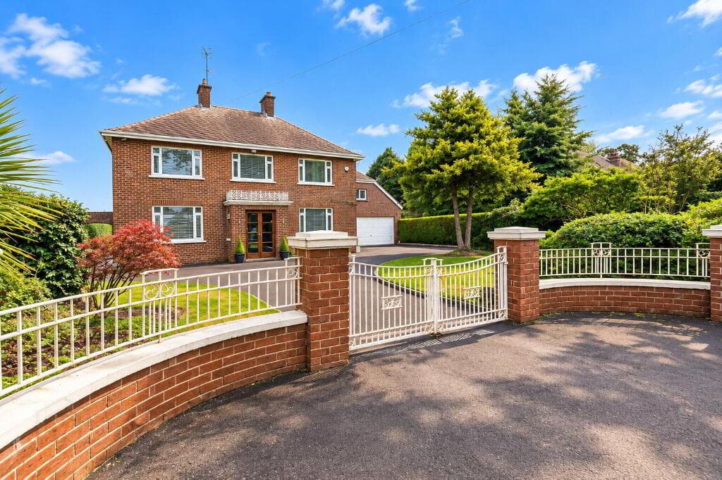 96 Belfast Road, Dollingstown, Lurgan, BT66 7JT