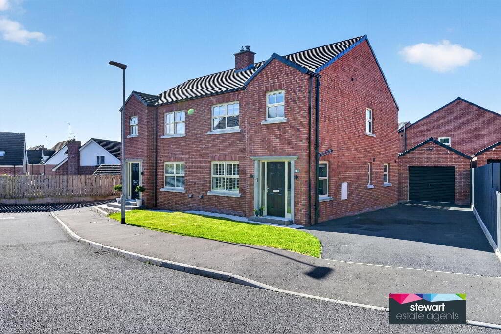 70a Monree Hill, Donaghcloney, BT66 7GZ