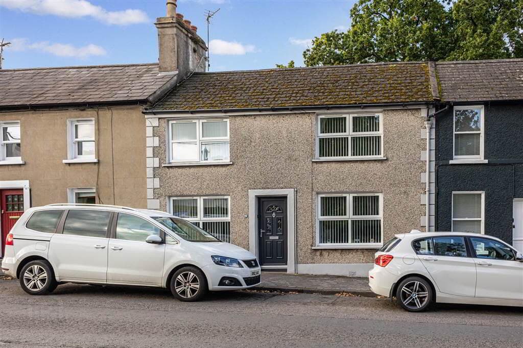 58 Lisburn Steet, Royal Hillsborough, BT26 6AB