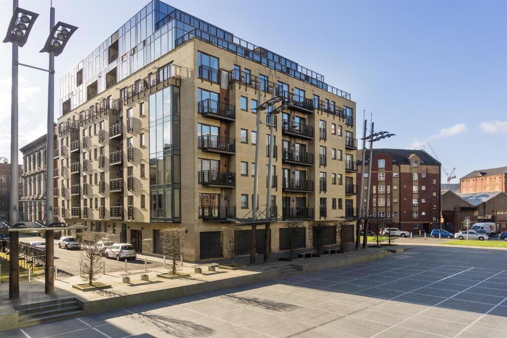 Apartment 31 Custom House Residence 2 Ulster Stree, Belfast, BT1 3ES