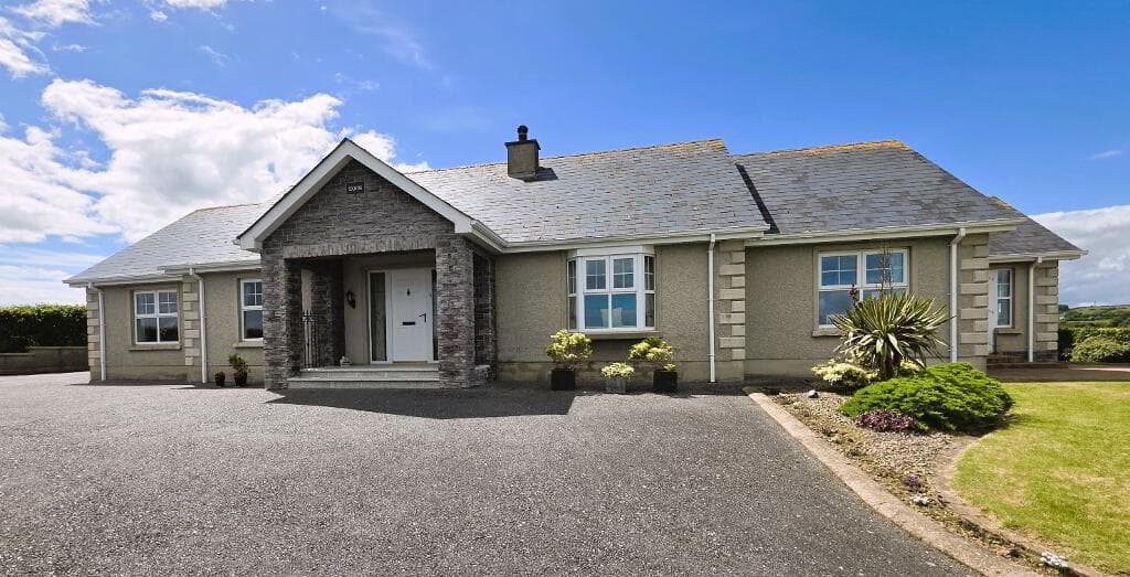 'Highview', 51 Vale Road, Greysteel, BT47 3BL