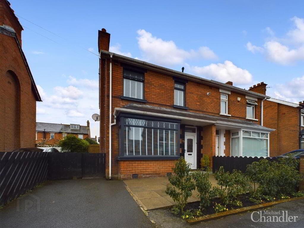39 Loopland Park, Cregagh, Belfast, BT6 9DY