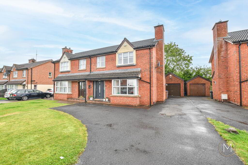 56 Meadowlands, Antrim, BT41 4EU