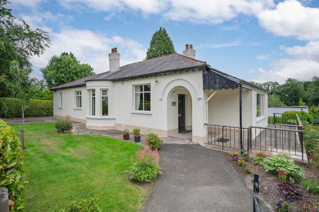 7 Glen Road, Holywood, BT18 0HB