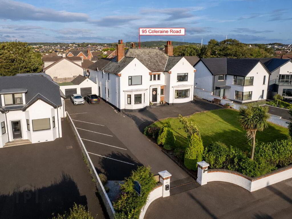 95 Coleraine Road, Portrush, BT56 8HN