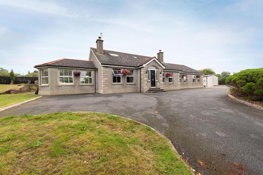 86 Teconnaught Road, Crossgar, BT30 9HH