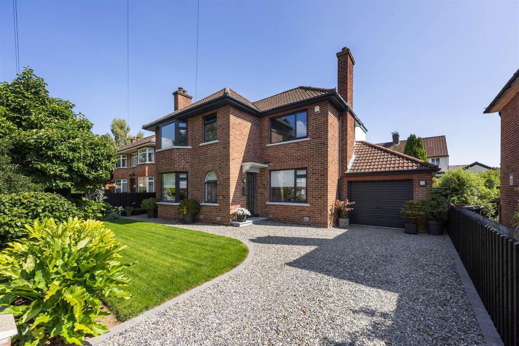 15 Netherleigh Park, Off Castlehill Road, Belfast, BT4 3GR