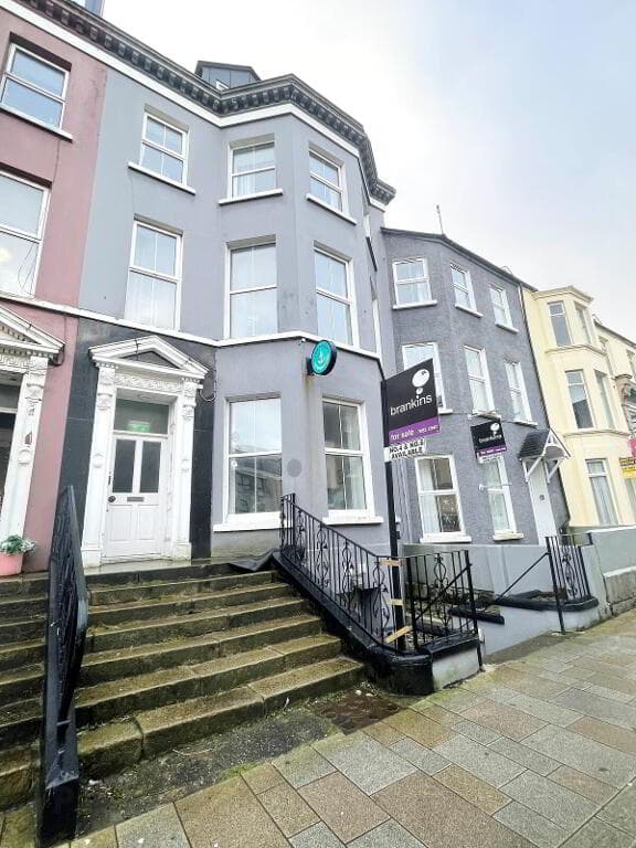 6 Bath Street, Portrush, BT56 8AW