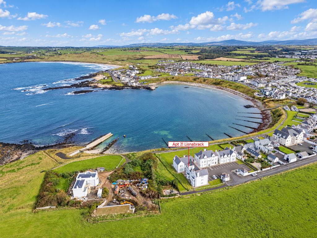 21 Lisnabrack Apartments, Seaport Avenue, Portballintrae, BT57 8NP