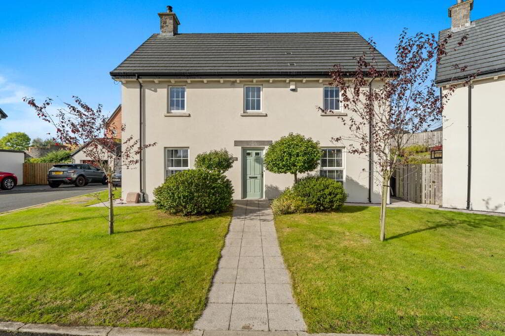 14 Millmount Village Court, Dundonald, Belfast, BT16 1AX
