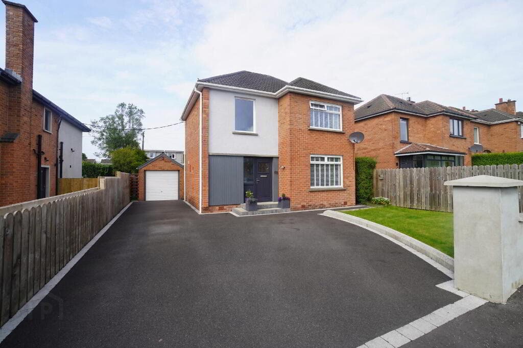 12 Brookeborough Avenue, Carrickfergus, BT38 7LG