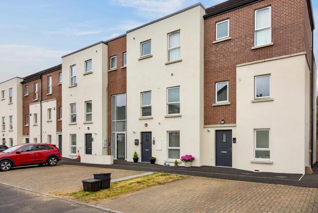46 Phoenix Fields, Ballymena, BT42 2BF