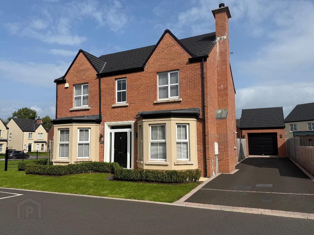 54 Foxfield Park, Magherafelt, BT45 5FR