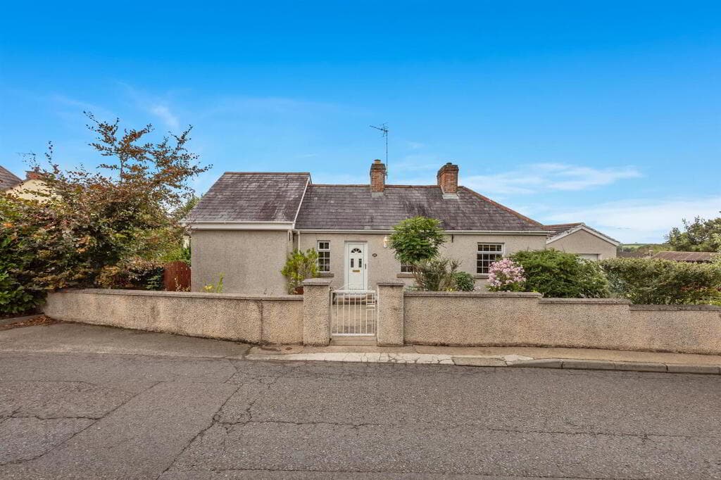 223 Listooder Road, Saintfield, Ballynahinch, BT24 7JA