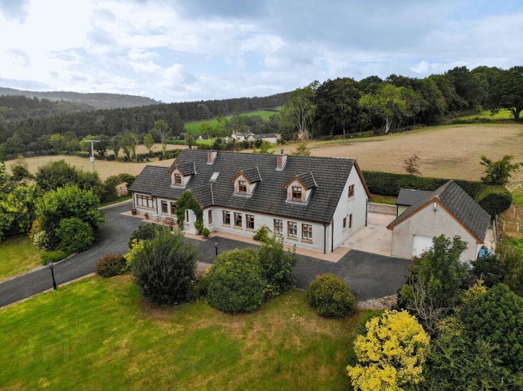 27 Old Road, Poyntzpass, Newry, BT35 6TQ