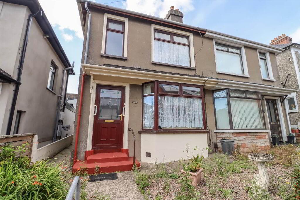 13 Comber Road, Dundonald, Belfast, BT16 2AA
