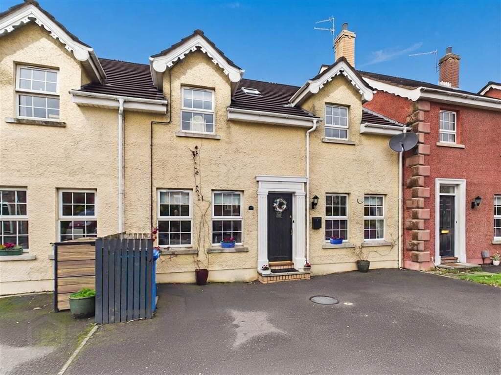 48 Carney Hall, Newry, BT34 1GB