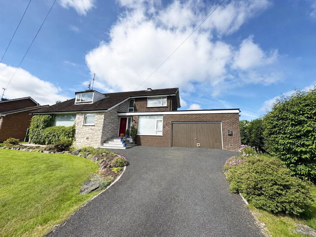 20 Knollwood, Banbridge, BT32 4PE