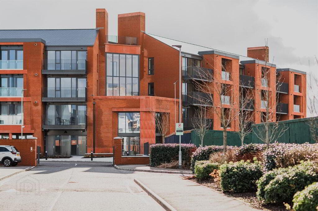 Apt 8 The Residences, 10 Kings Hall Lane, Belfast, BT9 6PS