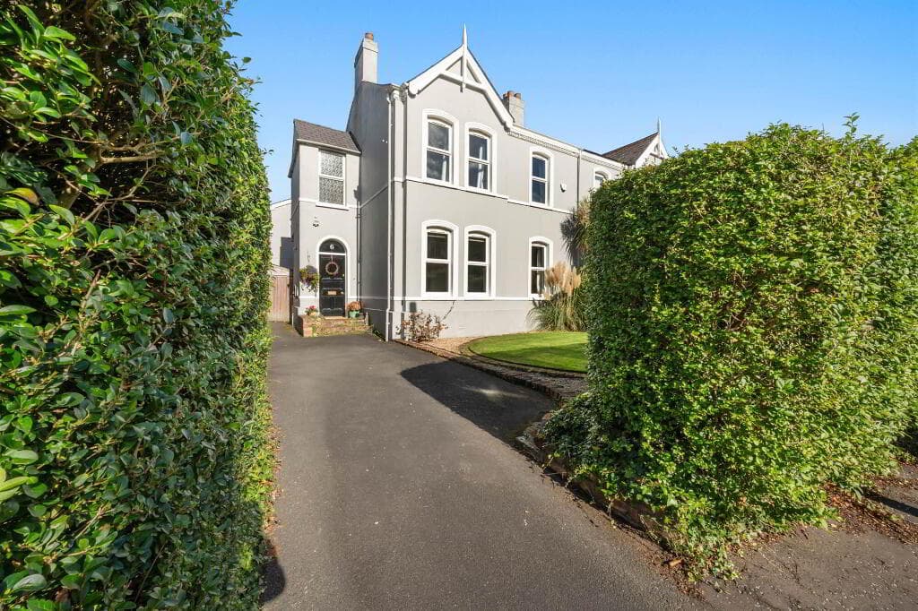 6 Cyprus Gardens, Ballyhackamore, Belfast, BT5 6FB