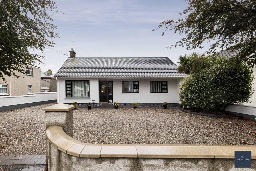 122 Tandragee Road, Portadown, BT62 3BL