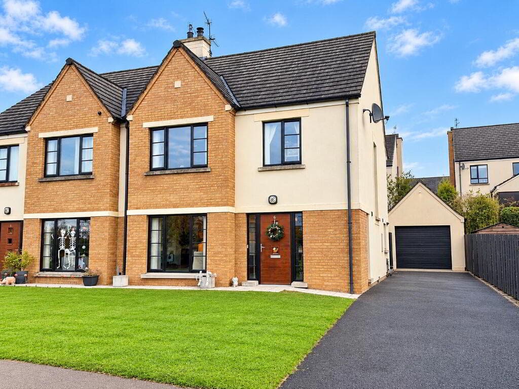 6 Lotus Green, Banbridge, BT32 3ZA