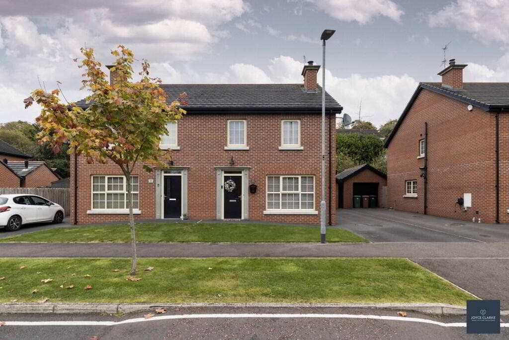 57 Mossvale Meadows, Dromore, BT25 1GF