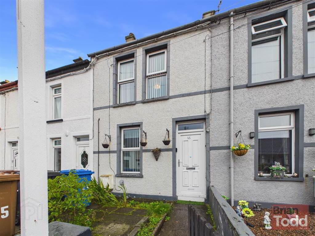 Laharna Avenue, Larne, BT40 1NF