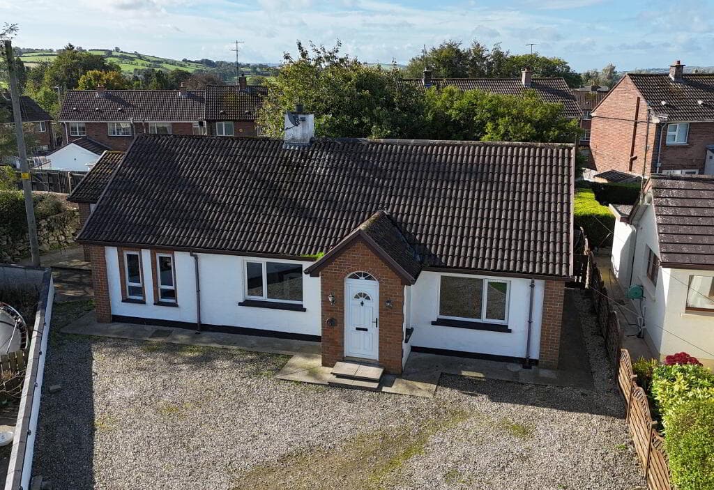 10 Hawthorn Park, Castlederg, BT81 7BX