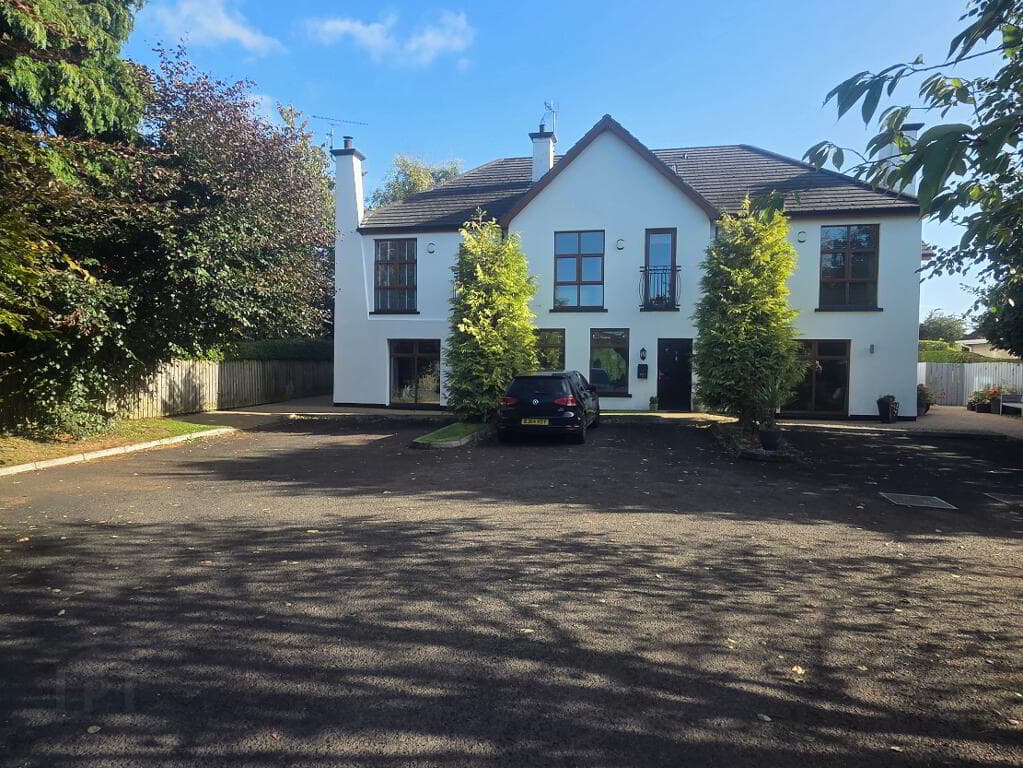 80A Mountsandel Road, Coleraine, BT52 1TA