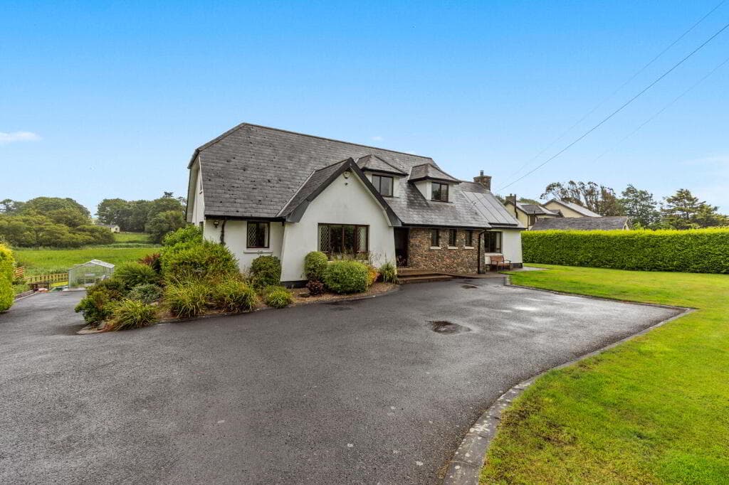 204A Ardglass Road, Downpatrick, BT30 7EB