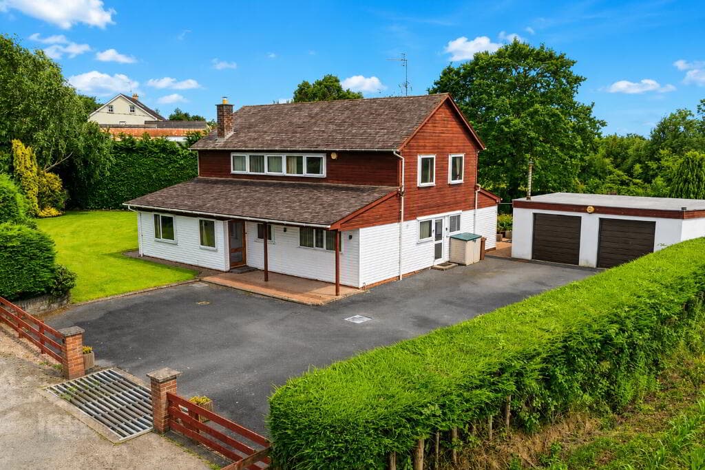 67 Mullahead Road, Tandragee, Craigavon, BT62 2LA