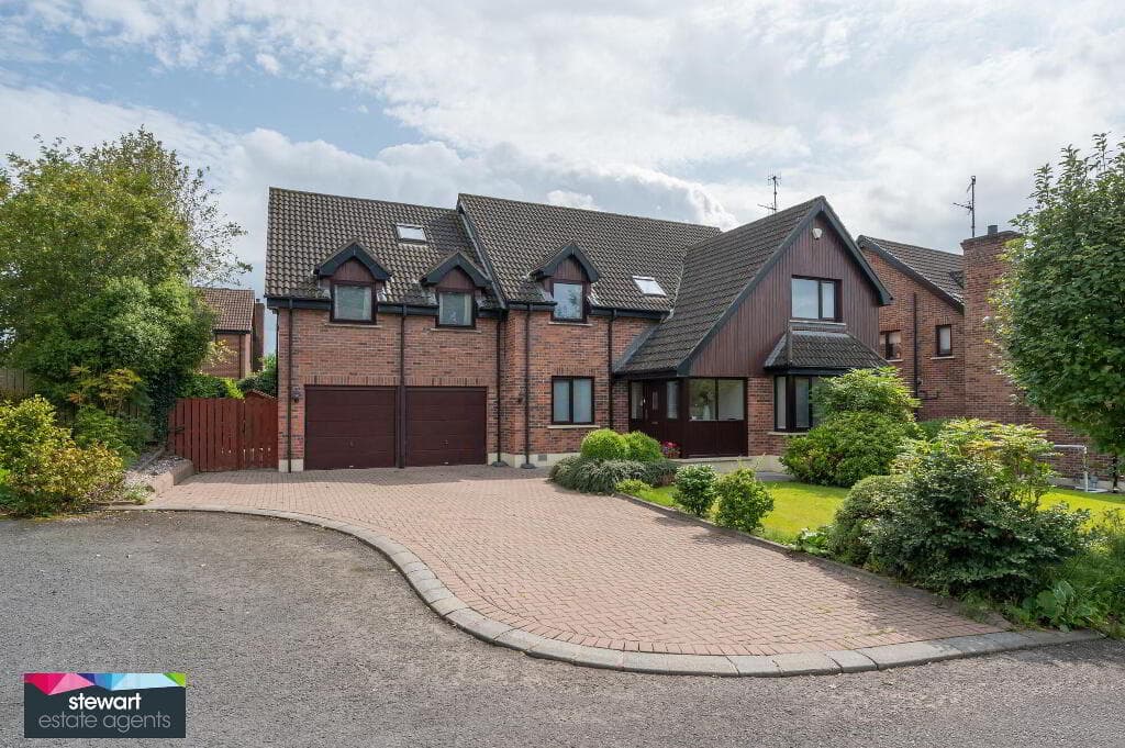 10 Waringfield Drive, Moira, BT67 0FB