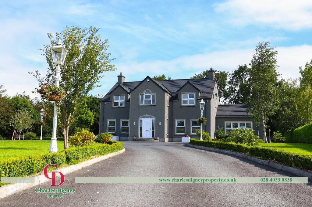 28 Ardkeeragh Road, Newry, BT34 1NW