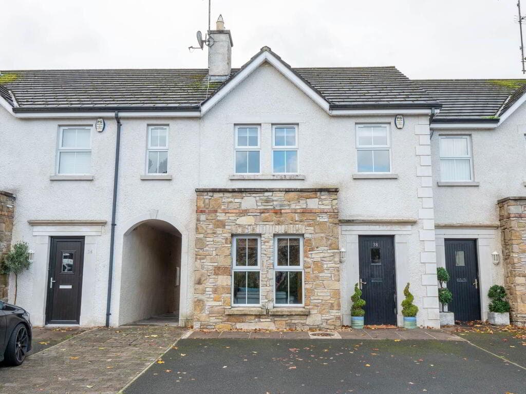 38 Silverhill Manor, Enniskillen, BT74 5JE