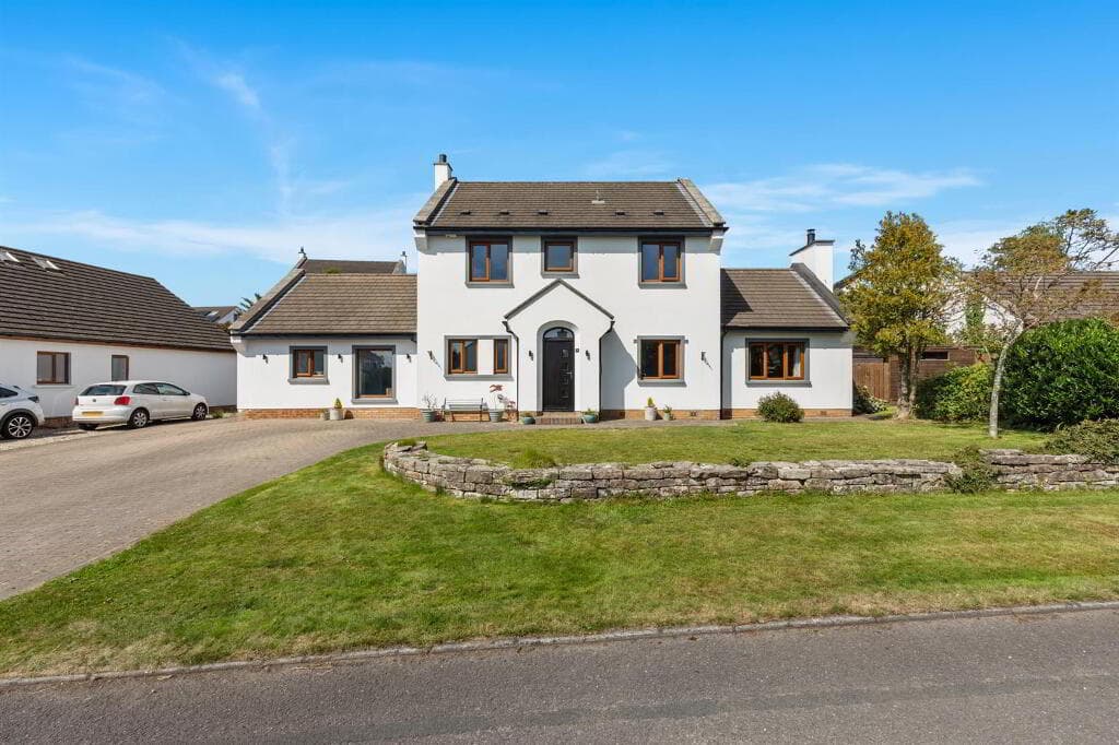 9 Falcon Heights, Newtownards, BT23 4GF