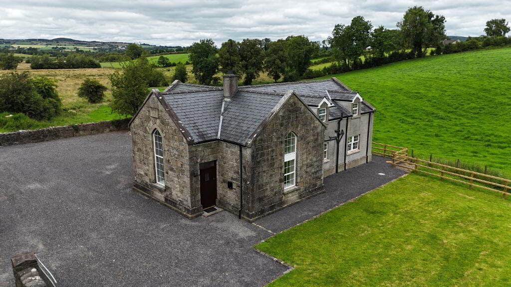 Mulnavar School House, 85 Castlederg Road, Drumquin, BT78 4PL