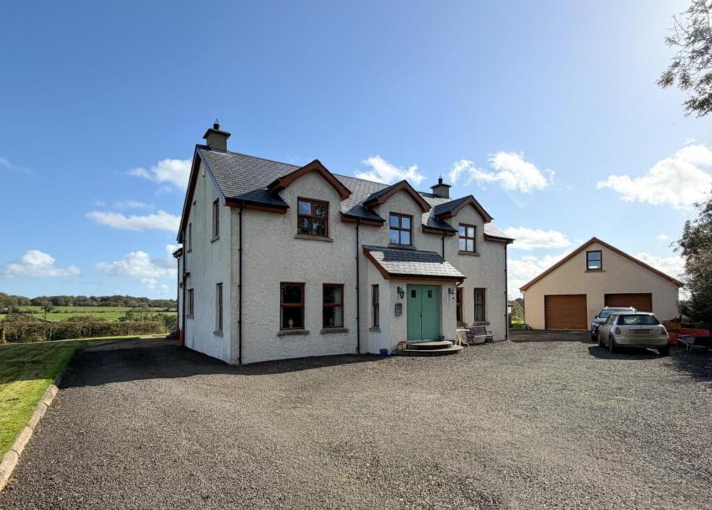 49 Ballyclogh Road, Bushmills, BT57 8UZ
