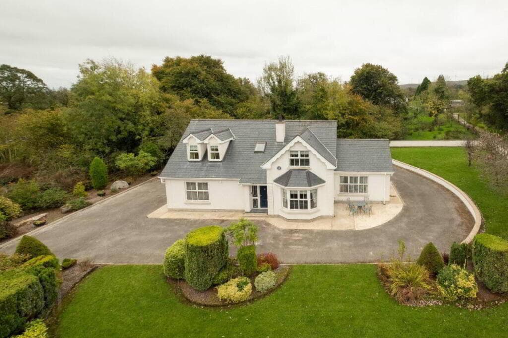 10 Gorteen Road, Derrylin, Enniskillen, BT92 9AL