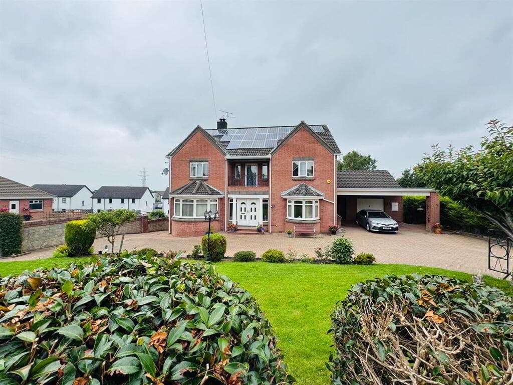 76 Woodend Road, Strabane, BT82 0AU