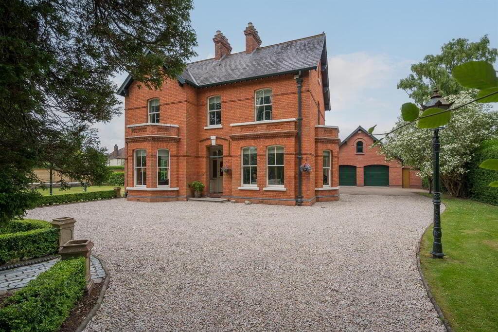 3 Malone Park Central, Belfast, BT9 6NP